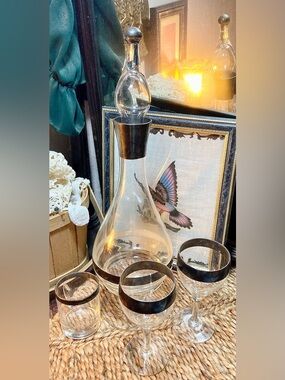 Vintage Decanter Bar Set 5 Piece Clear Glass